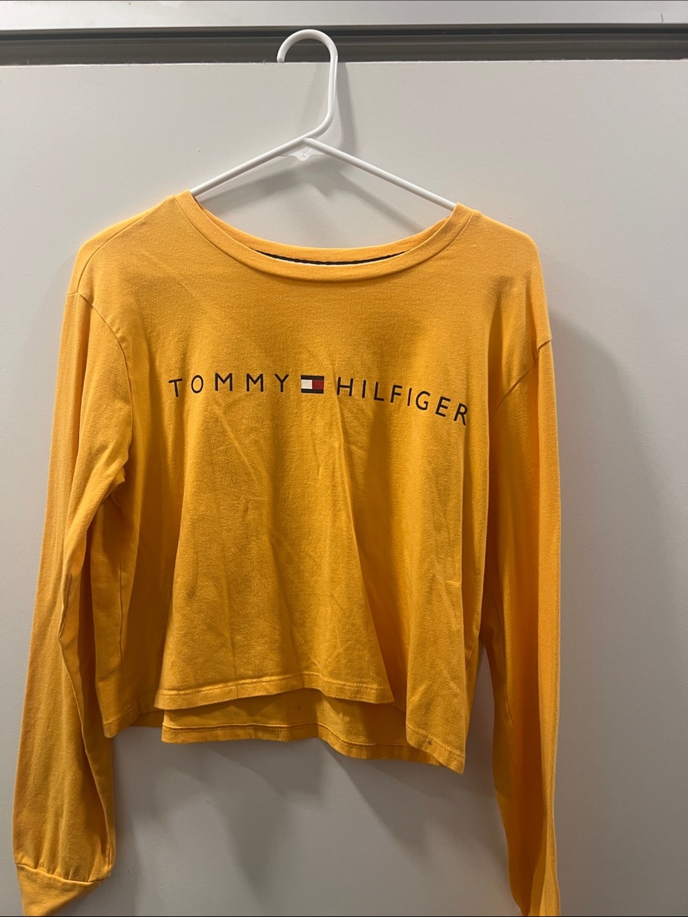 Tommy Hilfiger Women's Mustard Yellow Long-Sleeve Logo Tee